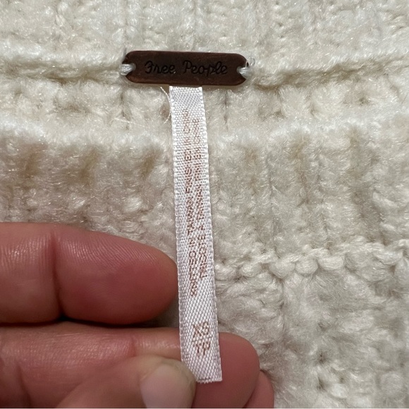 Free People Carter Soft Knit Pullover Sweater in Ivory Size XS - Picture 11 of 12